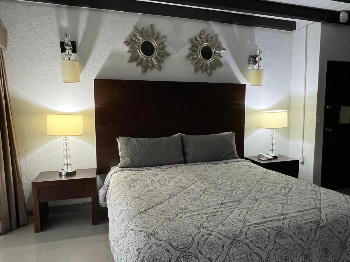 Hotel Casa Del Sol Ensenada Bagian luar foto